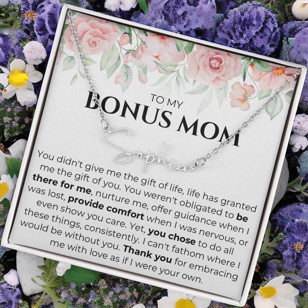 Bonus mom name necklace