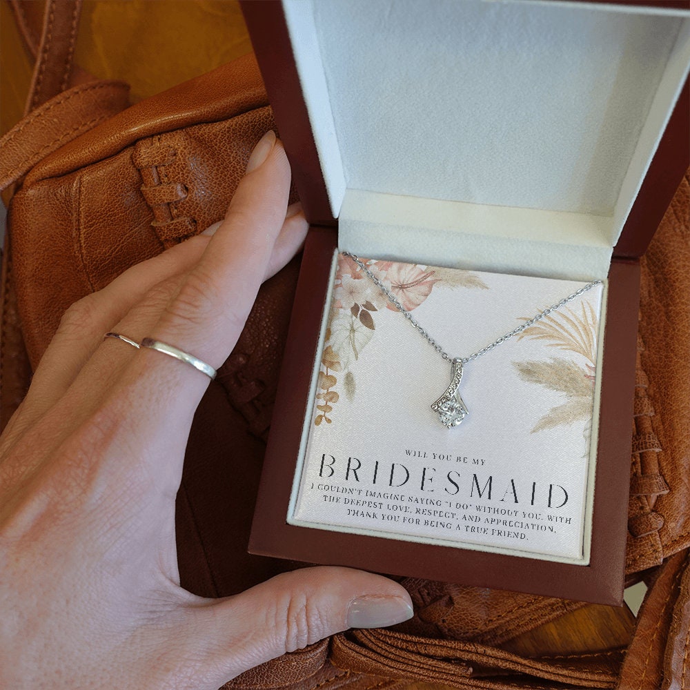 Boho Beije Bridesmaid Necklace