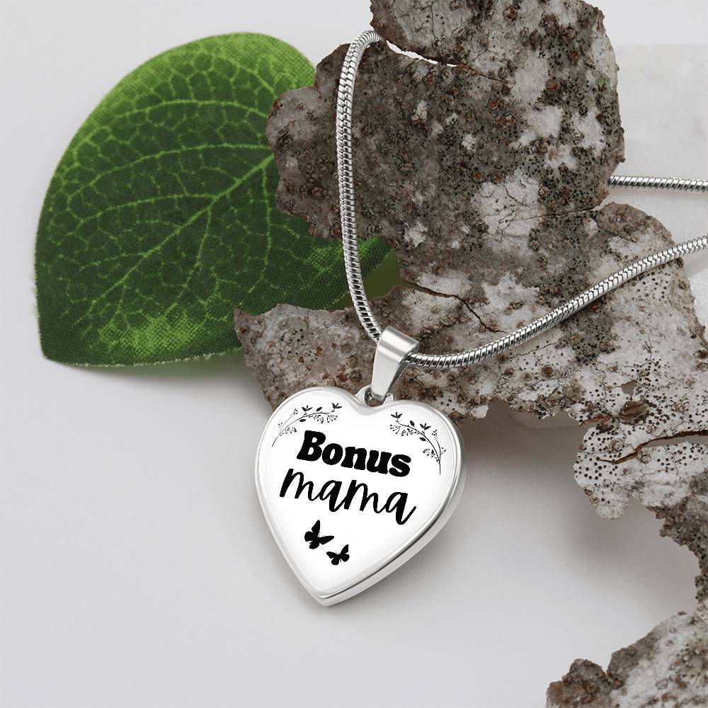 Bonus mama heart pendant