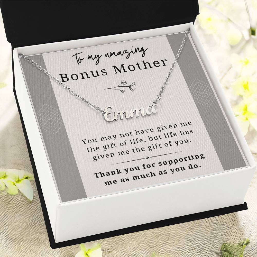 Bonus mom wedding