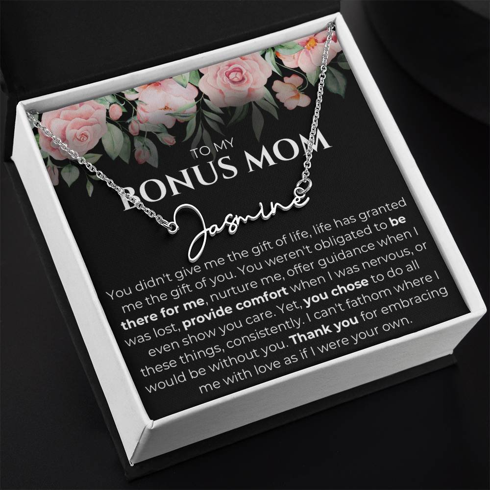 Bonus mom name signature necklace