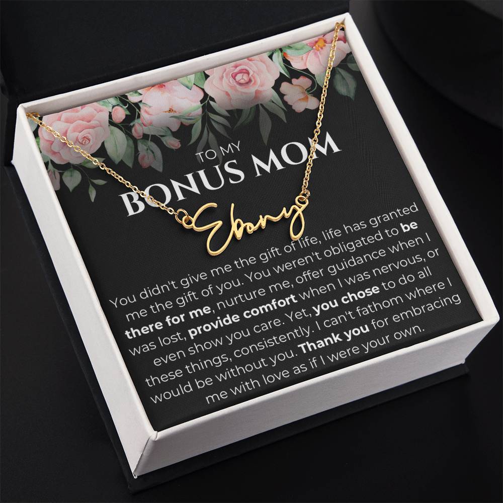 Bonus mom name signature necklace