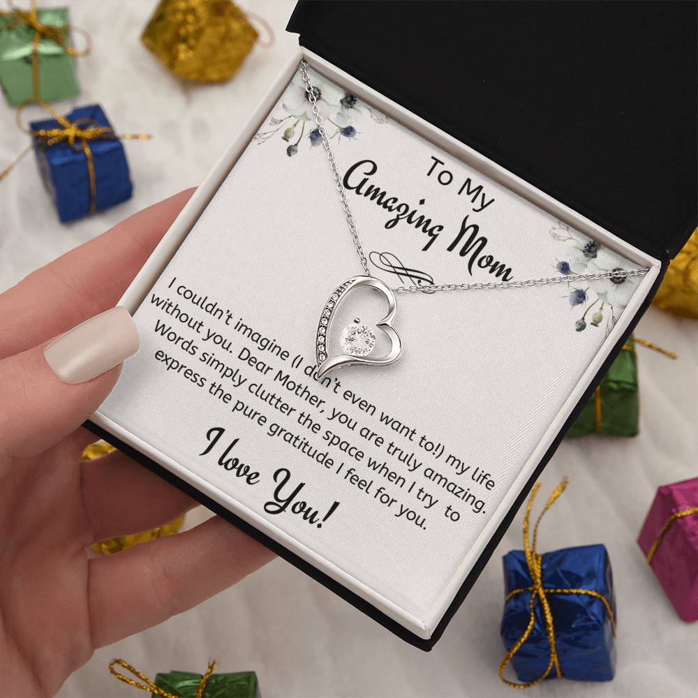 Amazing Mom Necklace