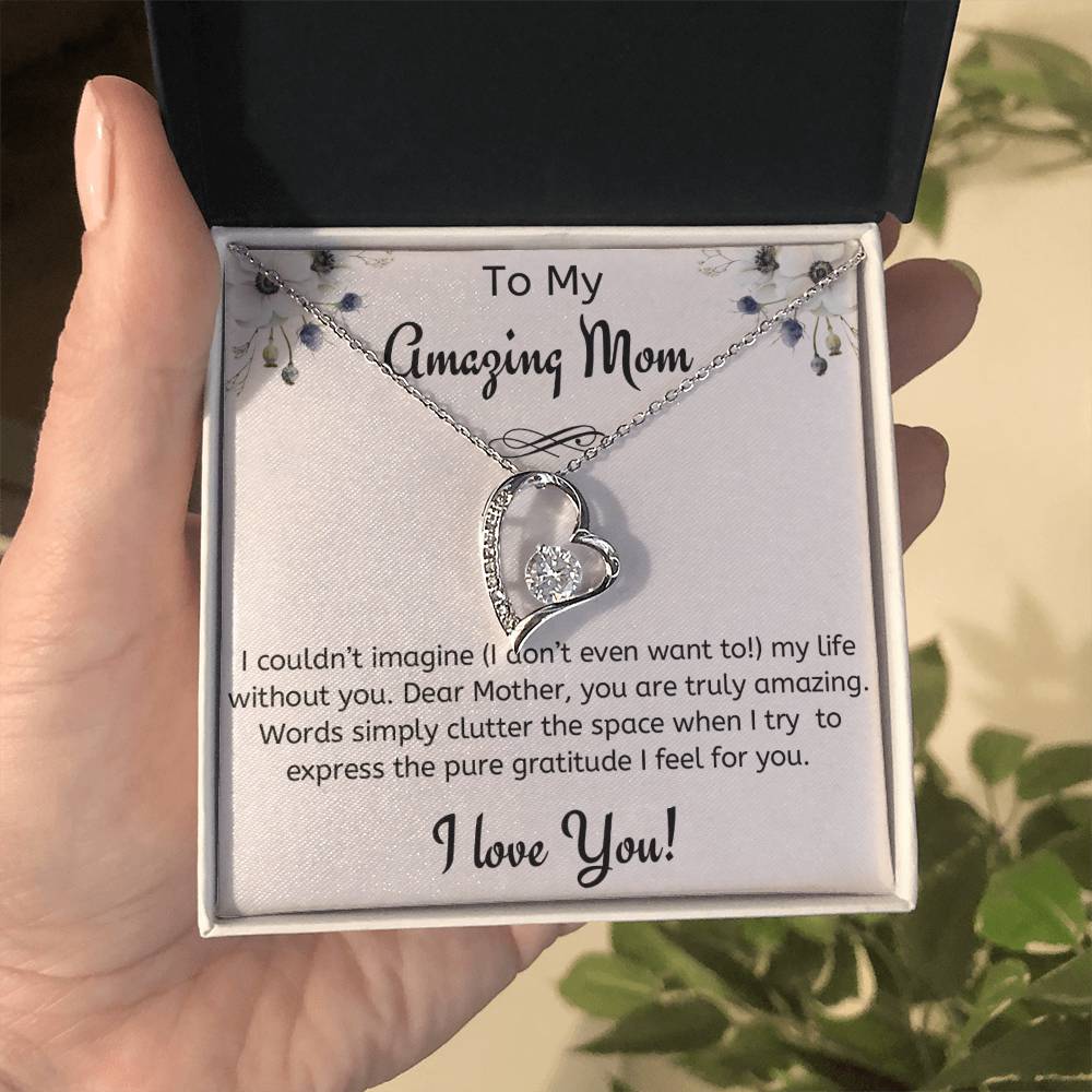 Amazing Mom Necklace